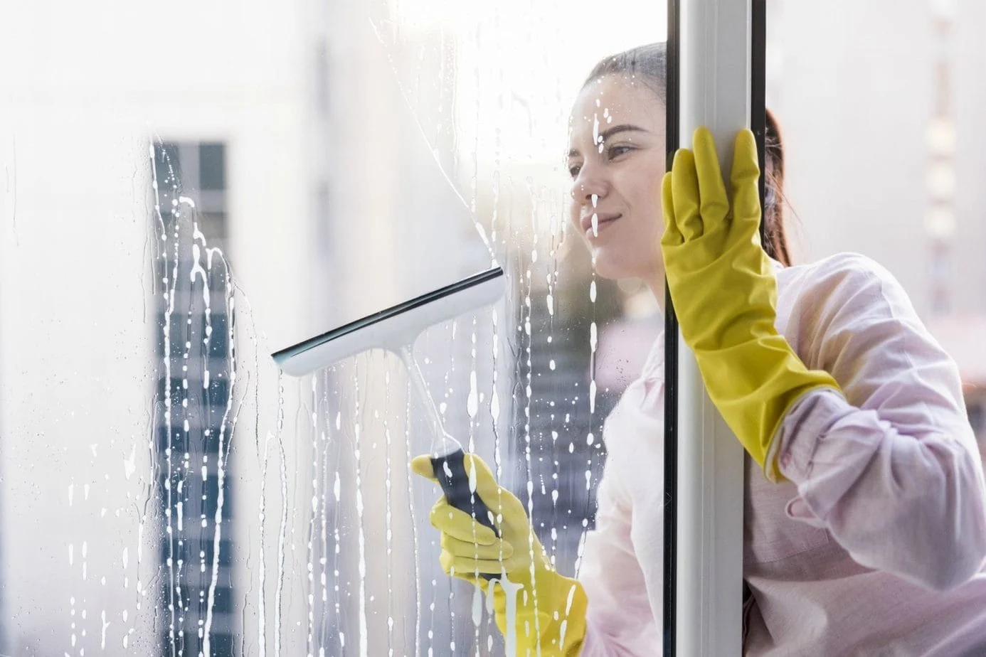 Professional cleaning service in an Indooroopilly residence